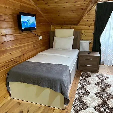 Hotel Faraksi Bungalow & 2*