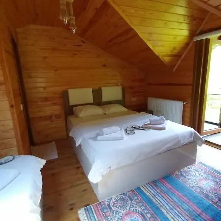 Hotel Faraksi Bungalow & 2*