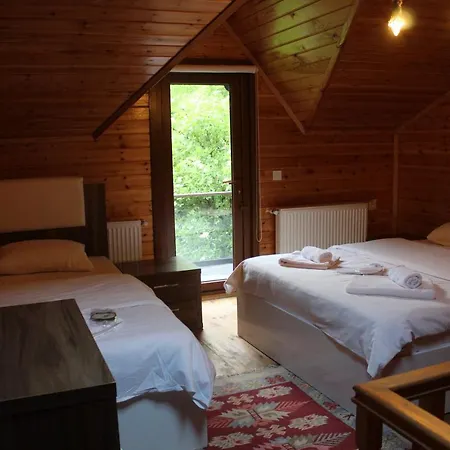 Hotel Faraksi Bungalow & 2*