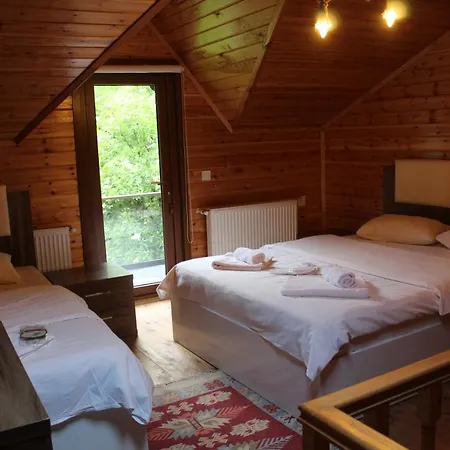 Hotel Faraksi Bungalow & 2*