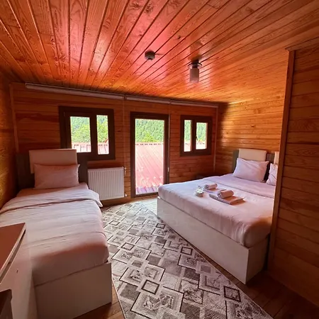 Hotel Faraksi Bungalow & 2*